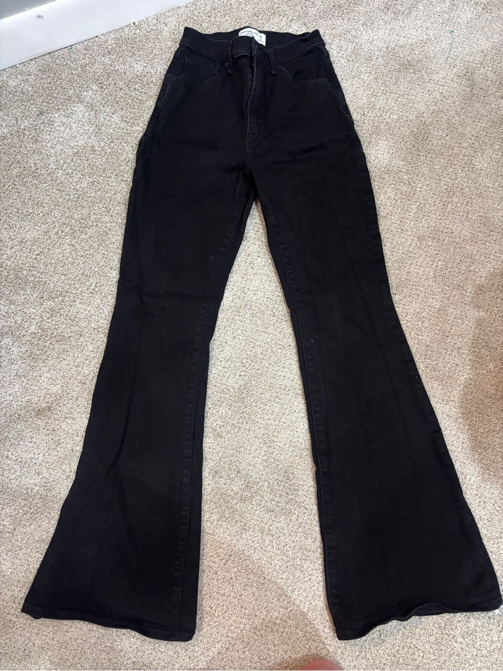 Abercrombie & Fitch Black Curve Love The Ultra High Rise Flare Jean Size 26/2